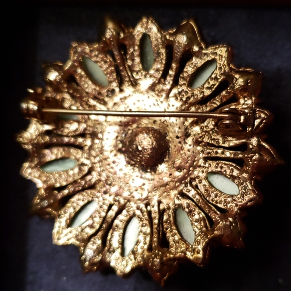 Pin - Picture 2 of 4